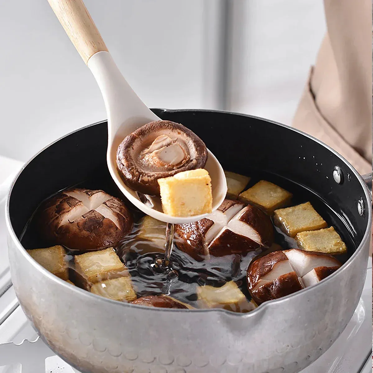 12 Piece Non Stick Silicone Utensil Set With Wooden Handles