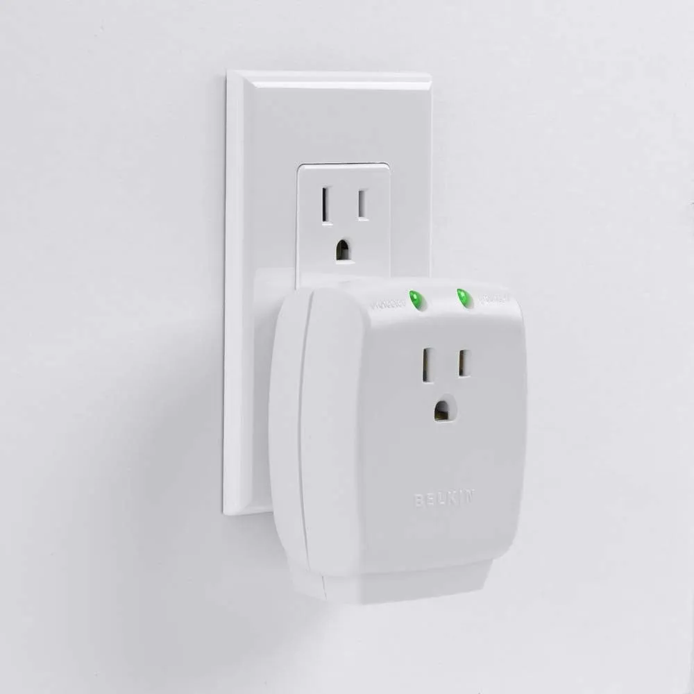 Belkin 1-Outlet Surgecube Portable Wall Tap with Ground & Protected Light Indicators - for Home, Office, Travel