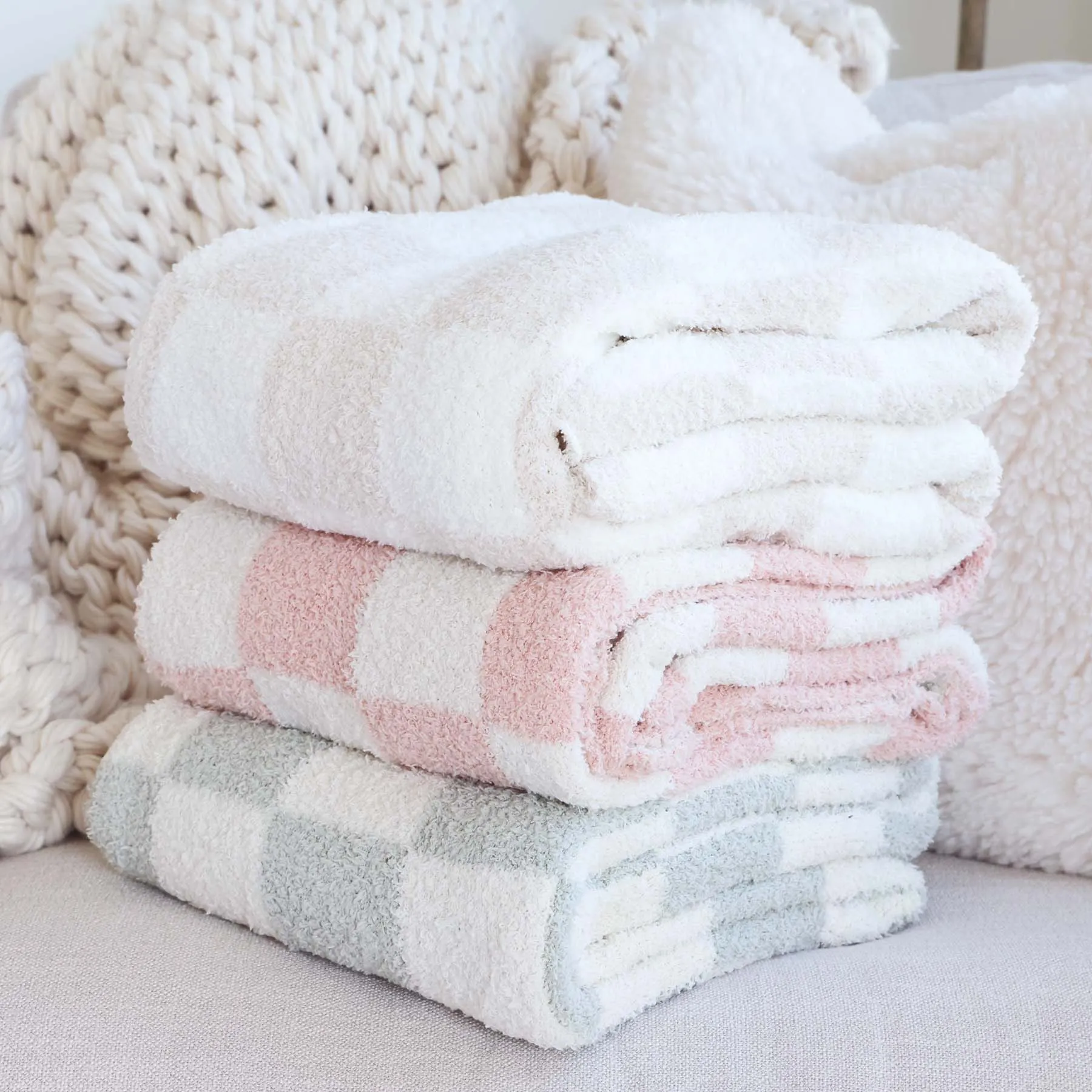 CuddleLane Luxe Blankets | Check